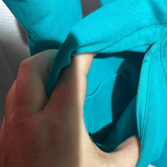 Nike Ladies Teal Medium DriFit zip up. The pockets have pockets 😍 - Picture 5 of 7